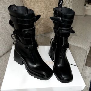 Chloe Lace up Rain Boots